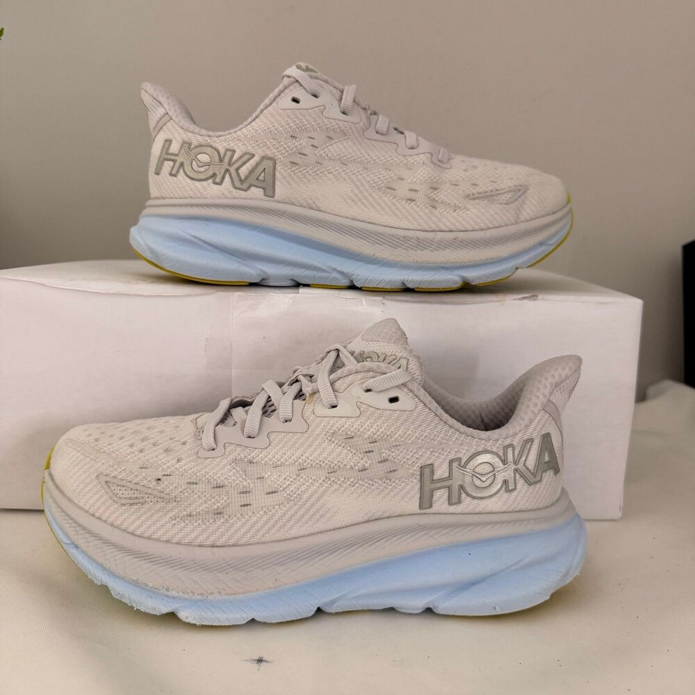 Hoka Clifton 9 Women’s Size 7B